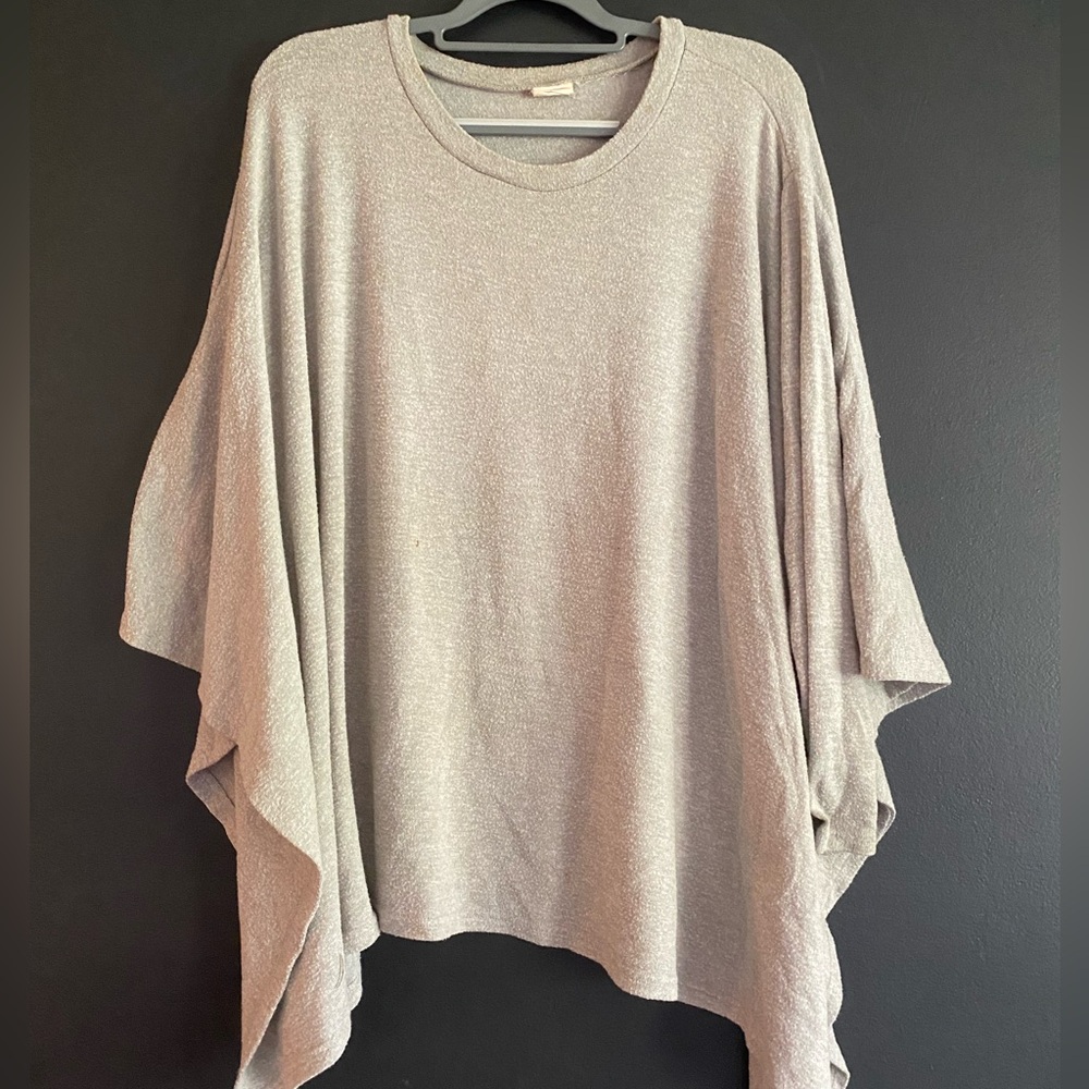 Suzanne Betro Cream Tunic Top